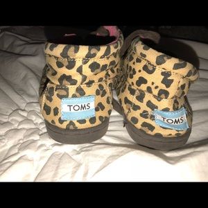 Toms high tops